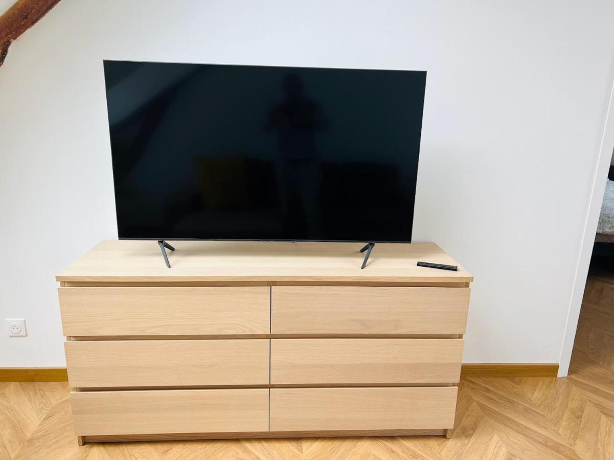 Elegant T4 Centre Reims/parking Prive Apartment